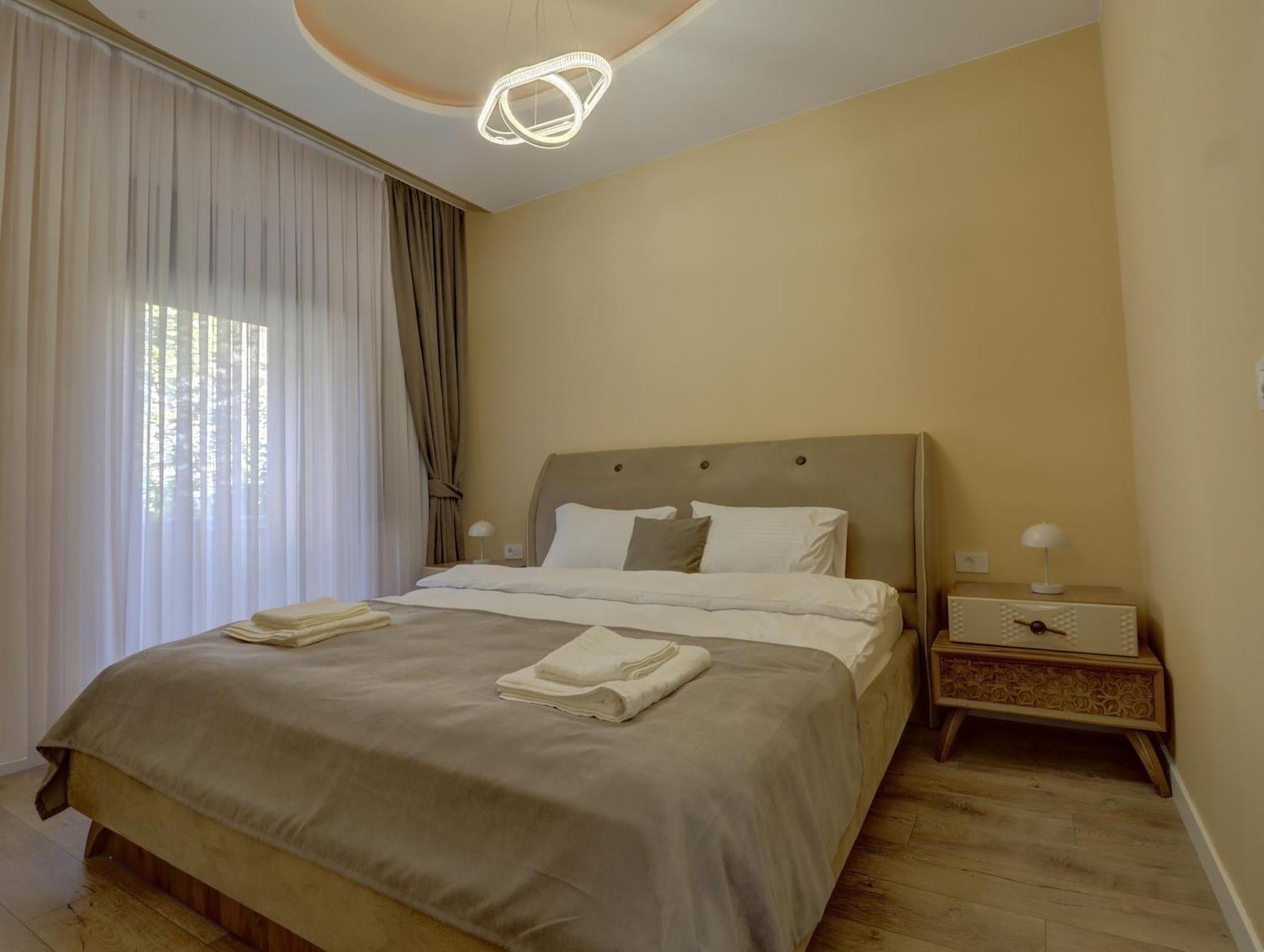 Midtown Prishtina Stays - Central Location Priștina Exterior foto